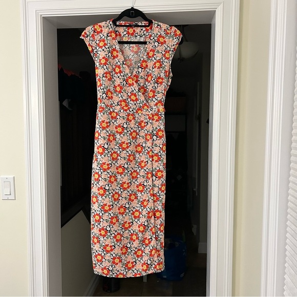 J. Crew Dresses & Skirts - J. Crew Orange/White Floral Wrap Dress